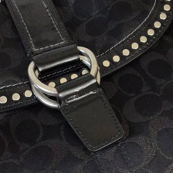 Coach Signature Jacquard Satin and Patent Leather shoulder Bag - Picture 3 of 8